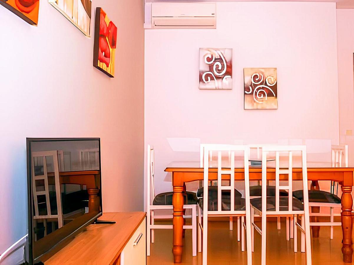كونيل ذي لا فرونتيرا Apartamentos Garaje & Aire & Wifi & Solo Familias Y Parejas المظهر الخارجي الصورة