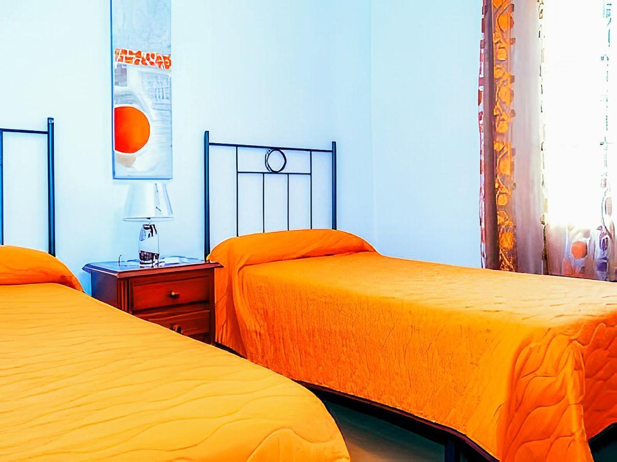 كونيل ذي لا فرونتيرا Apartamentos Garaje & Aire & Wifi & Solo Familias Y Parejas المظهر الخارجي الصورة