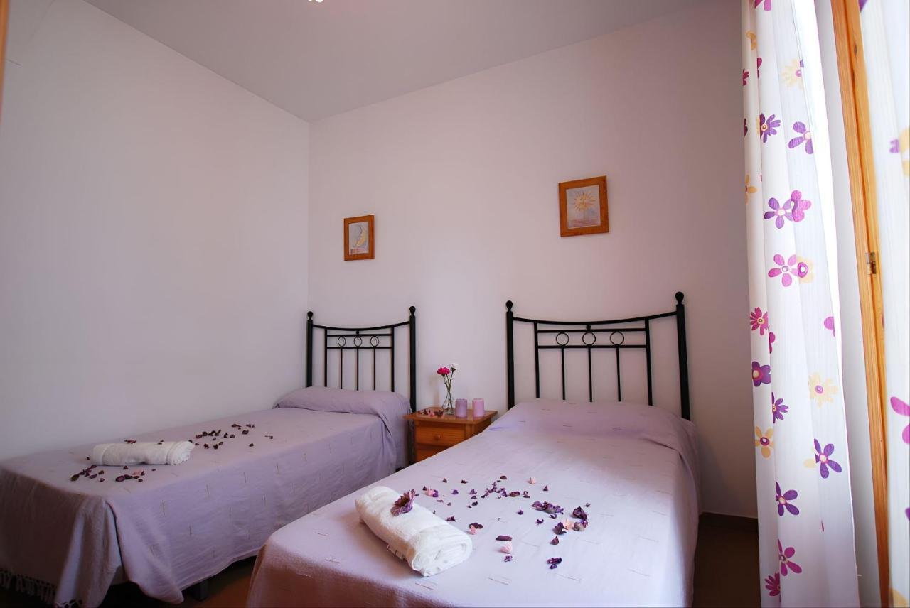 كونيل ذي لا فرونتيرا Apartamentos Garaje & Aire & Wifi & Solo Familias Y Parejas المظهر الخارجي الصورة