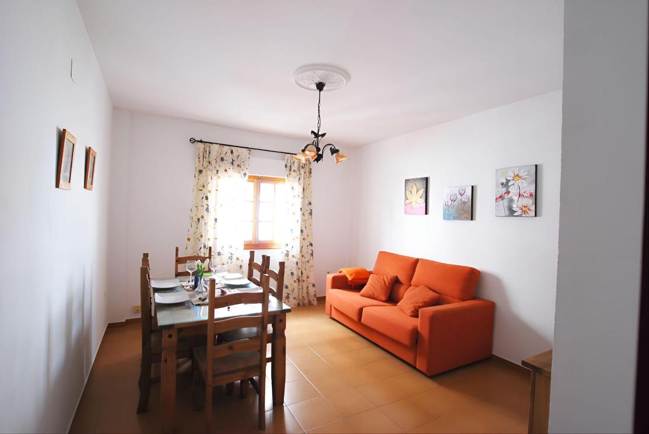 كونيل ذي لا فرونتيرا Apartamentos Garaje & Aire & Wifi & Solo Familias Y Parejas المظهر الخارجي الصورة