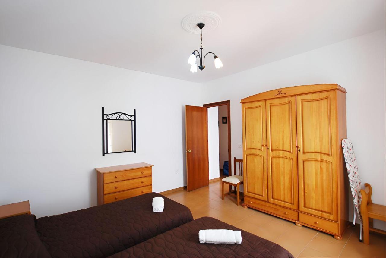 كونيل ذي لا فرونتيرا Apartamentos Garaje & Aire & Wifi & Solo Familias Y Parejas المظهر الخارجي الصورة